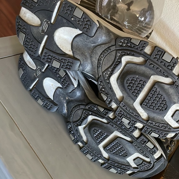 Skechers Sport Men  Memory Foam Sneaker. Grey/Black - Picture 5 of 9